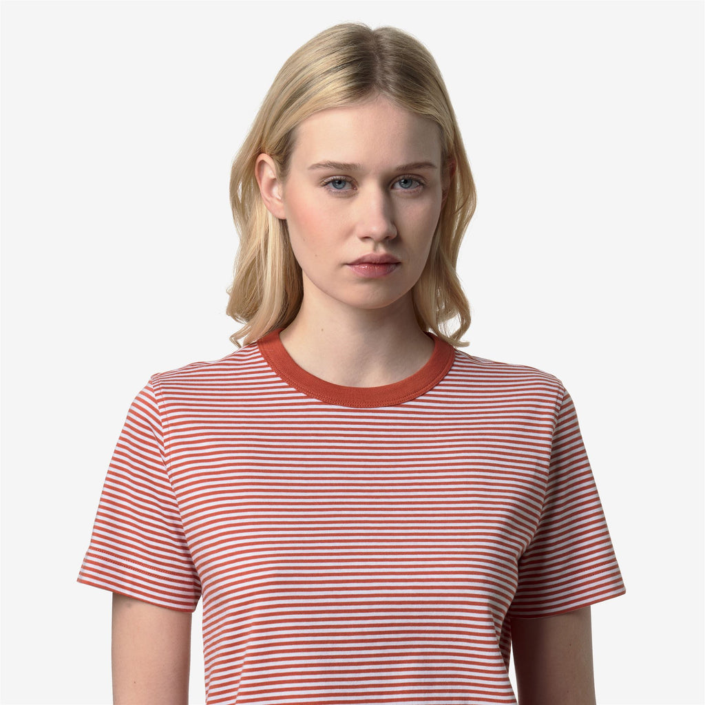 T-Shirts & Top_Woman_ELODIE SLIMLINE JERSEY_T-Shirt_White - Orange Brownish - Commercial 7