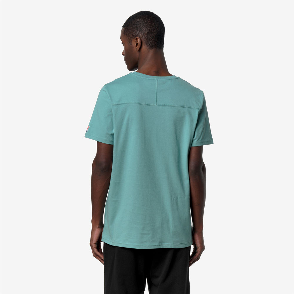 LEONIDE SCATTERED LETTERING T-Shirts & Top T-Shirt Unisex Green Mine 02
