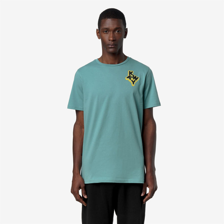 LEONIDE SCATTERED LETTERING T-Shirt & Top T-Shirt Unisex Green Mine 1