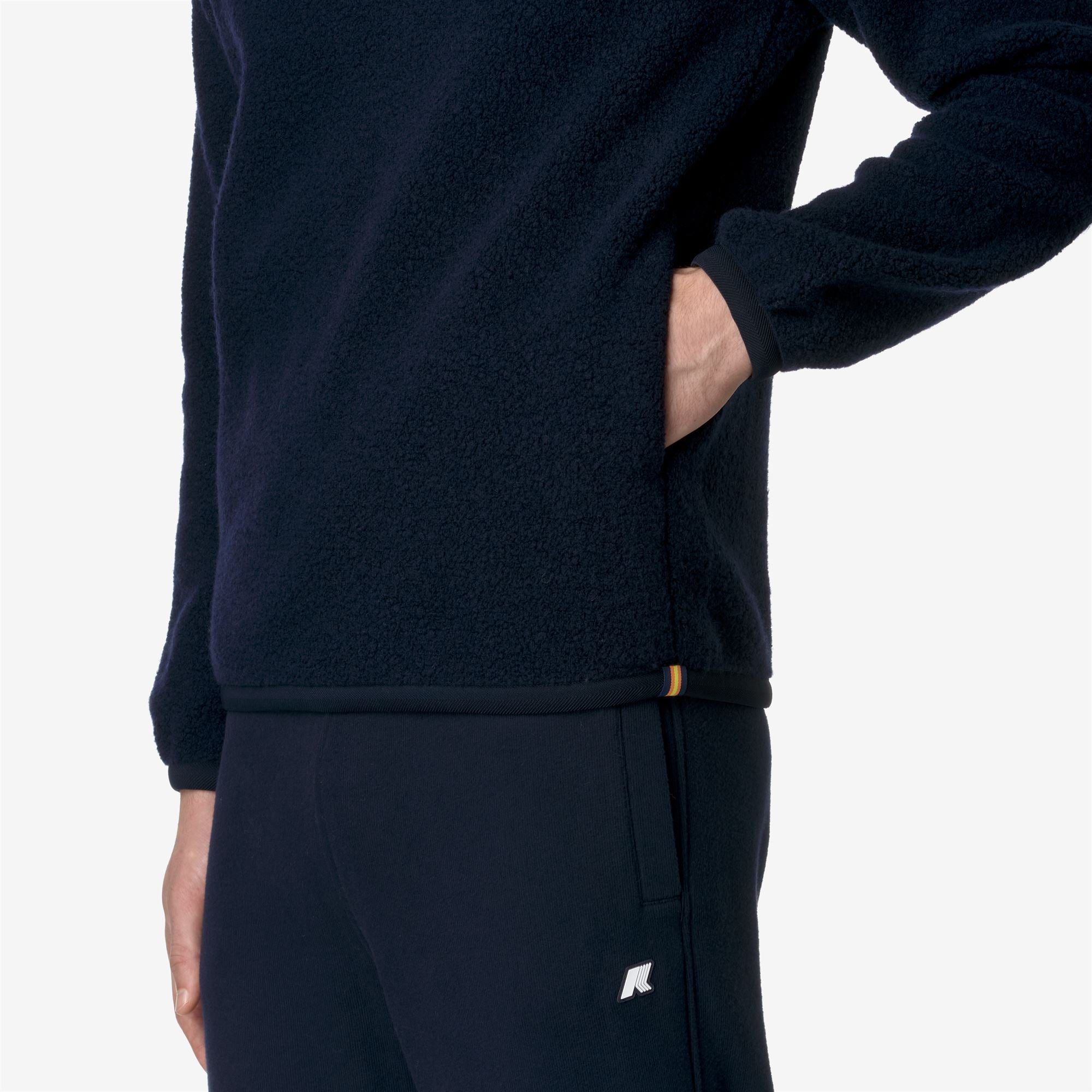 Fleece_MAN_EROUND WOOL FLEECE_Pull Over_Blue Depth - Commercial 7