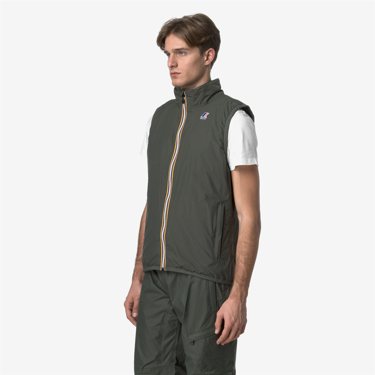 Jackets_UNISEX_LE VRAI 4.0 ROULAND WARM_Vest_GREEN BLACKISH - Commercial 4