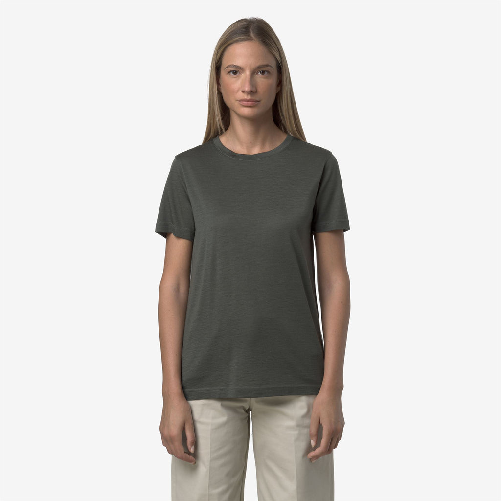 Knitwear_UNISEX_COMBE WOOL BLEND_Pull Over_GREEN BLACKISH - Commercial 4