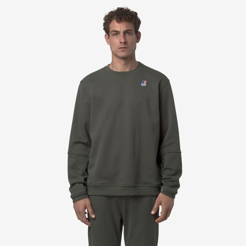 Fleece_UNISEX_NAEL BRUSHED PC_Jumper_GREEN BLACKISH - Commercial 3