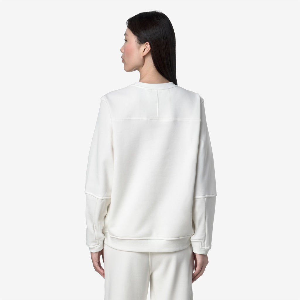 Fleece_UNISEX_NAEL BRUSHED PC_Jumper_White Gardenia - Commercial 6