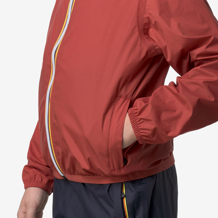 Chaqueta resistente al clima plegable para niños color marrón rojizo 4