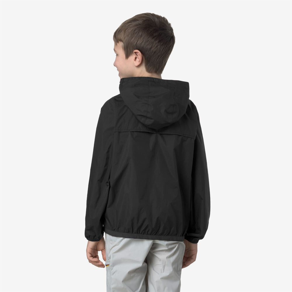 Chaqueta resistente al clima plegable para niños en negro y gris 02