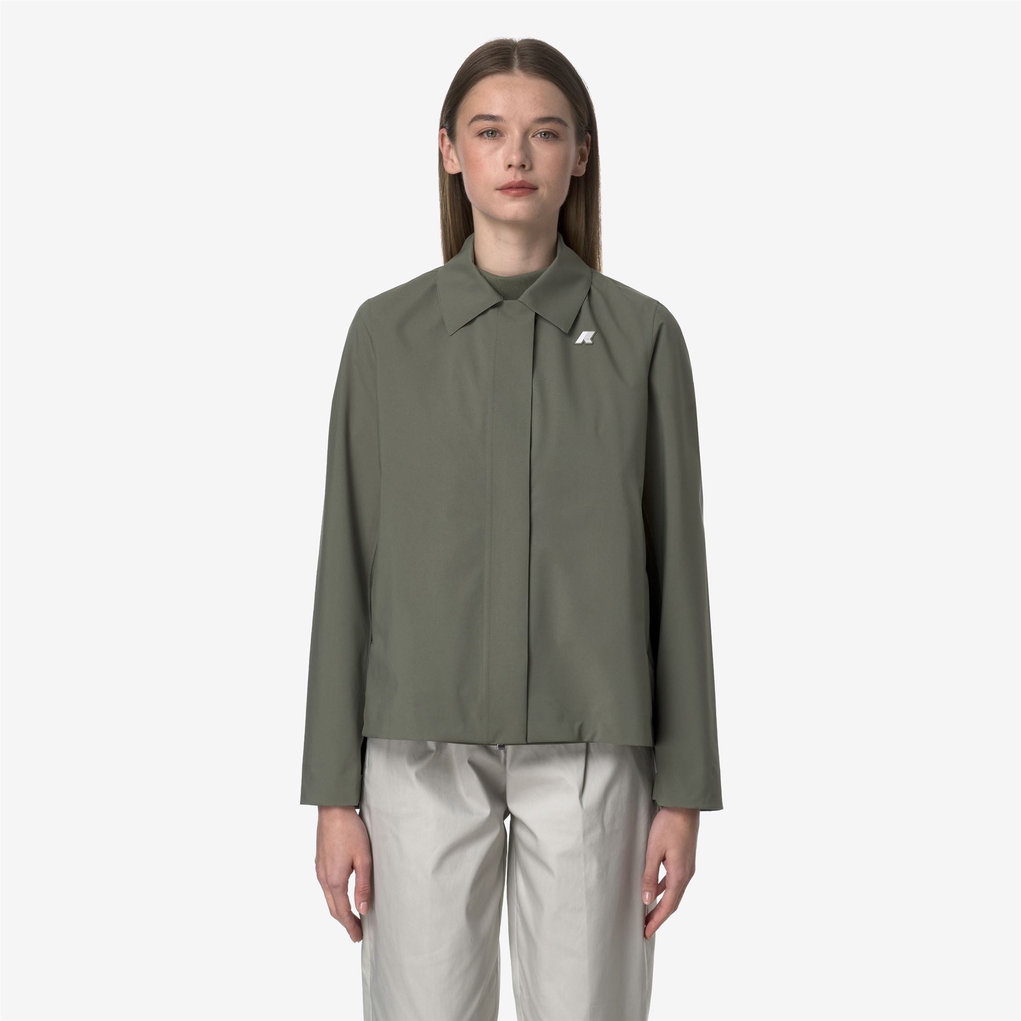 Jackets_WOMAN_ARABEL STRETCH 2L_Short_Green Lichen - Commercial 4