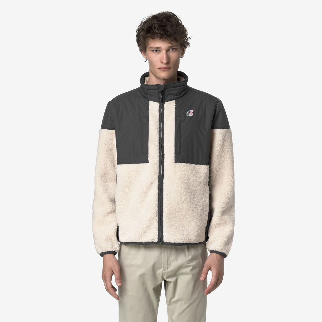Fleece_UNISEX_SIXTE 4.0 ORSETTO_Jacket_Grey Shadow Dk-Ecru - Commercial 3