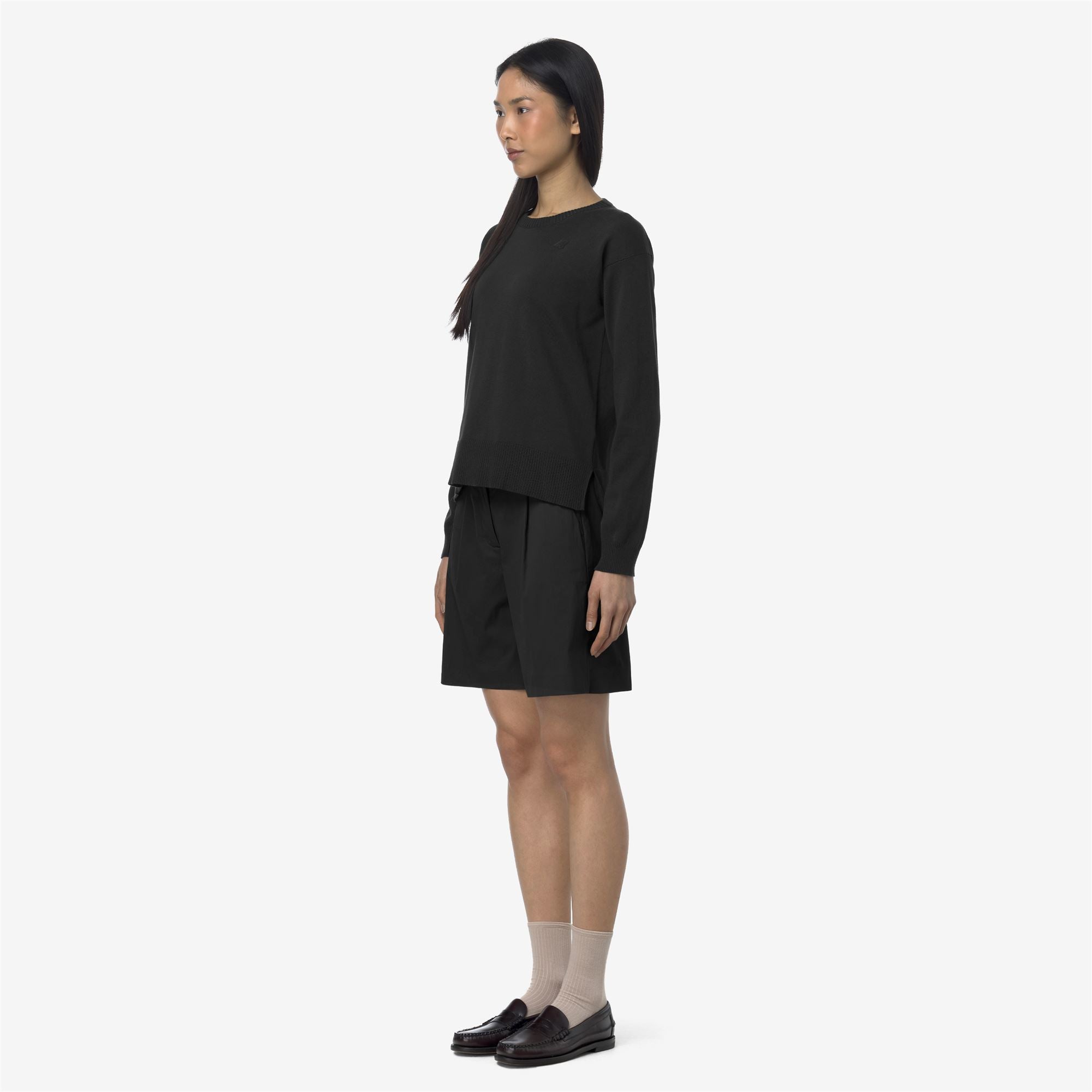 Shorts_WOMAN_NIVE TWILL TECH_Chino_Black Pure - Commercial 5
