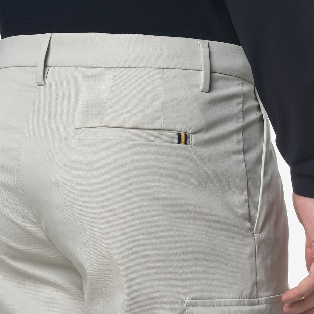 Shorts_MAN_SERJE TWILL TECH_Cargo_BEIGE LT - Commercial 7