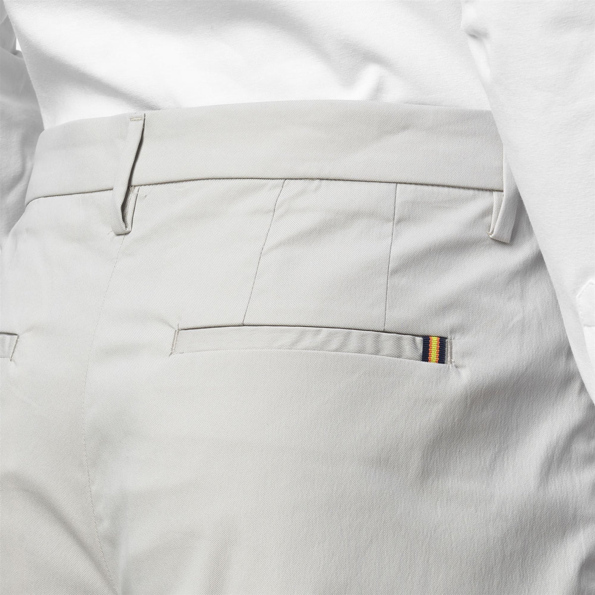 Shorts_MAN_SEVERE TWILL TECH_Chino_BEIGE LT - Commercial 7