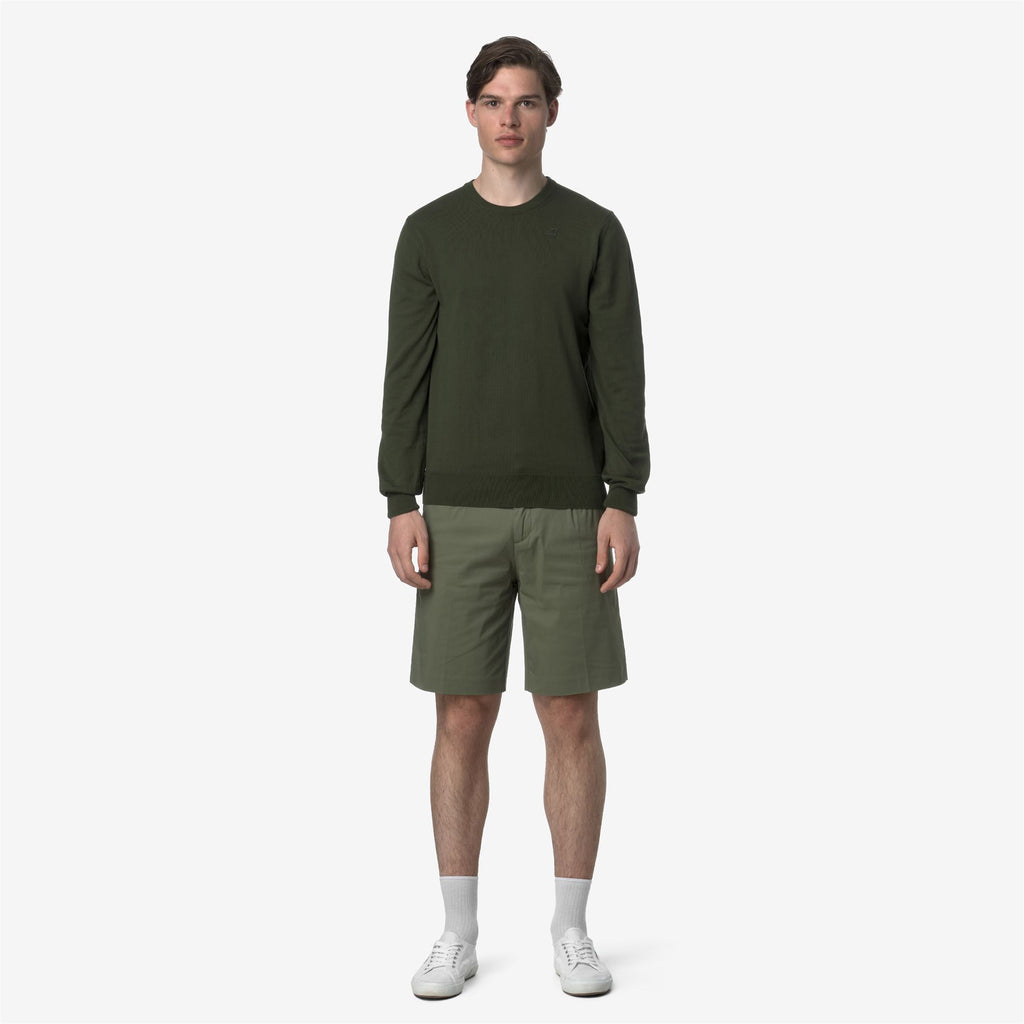 Shorts_MAN_SEVERE TWILL TECH_Chino_Green Lichen - Commercial 4