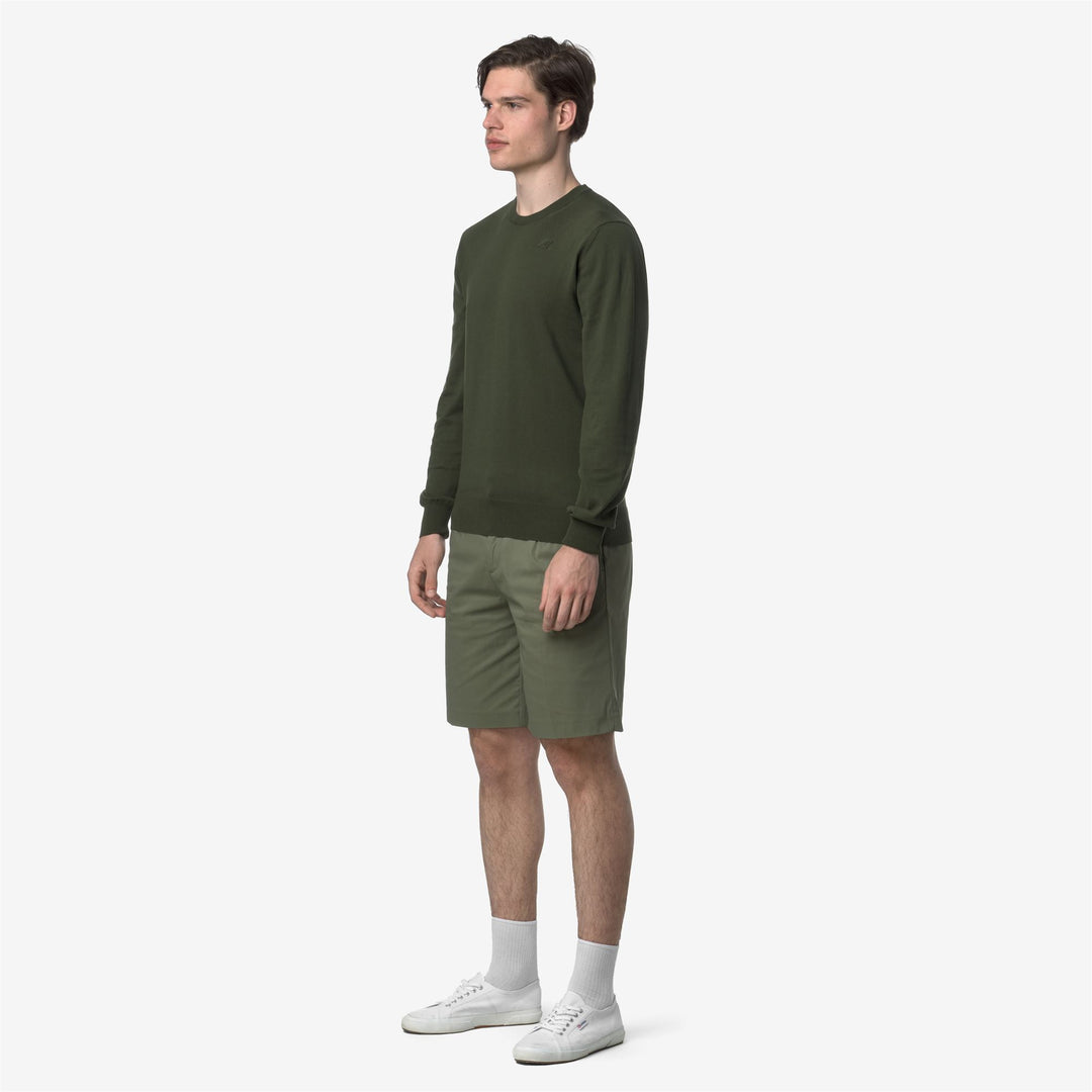 Pantaloni Bermuda Chino Uomo Verde Lichene per Uso Cittadino main