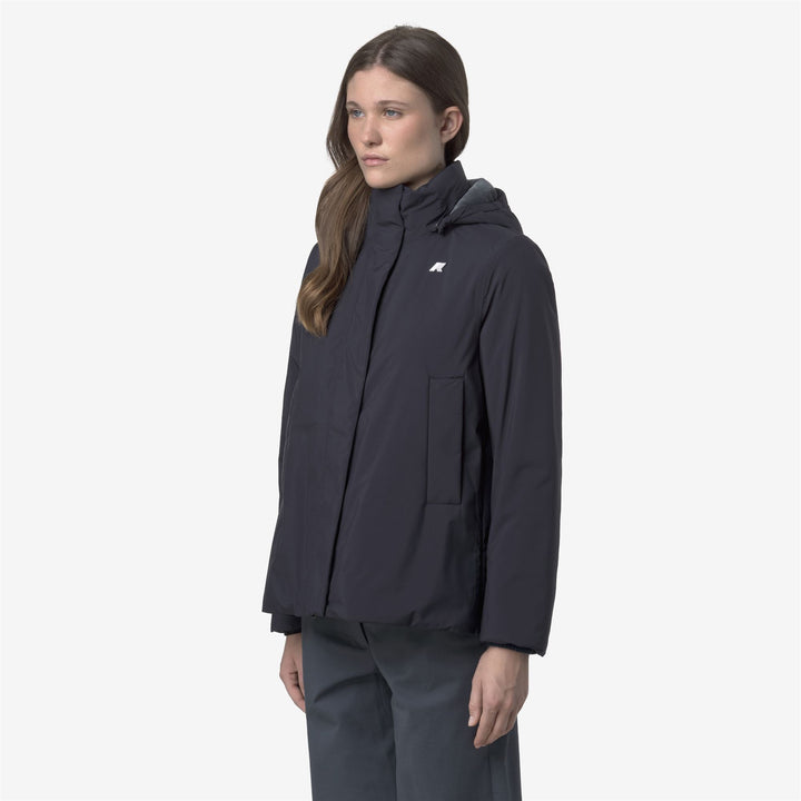 Chaqueta corta impermeable azul para mujer con acolchado PrimaLoft 5