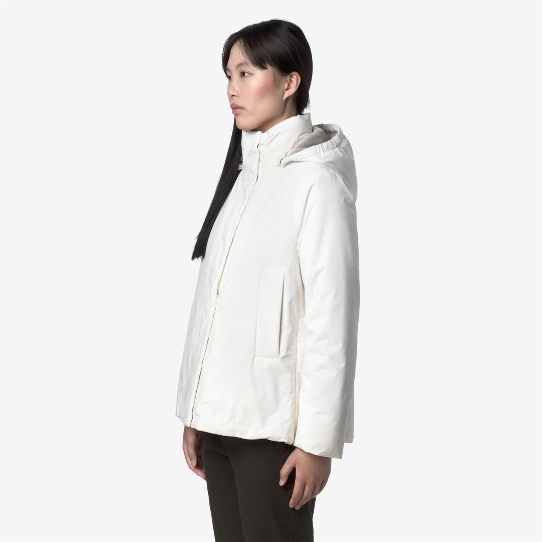 Chaqueta impermeable corta blanca para mujer con acolchado PrimaLoft main