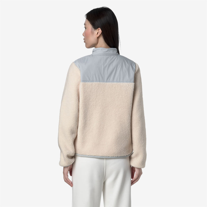 Chaqueta polar gris para mujer con aislamiento reciclado 5