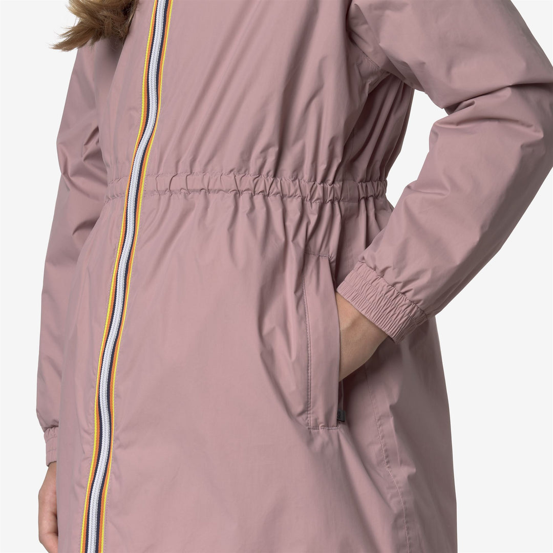 Chaqueta de nailon reciclado de longitud 3/4 para niña en color marrón rosado main