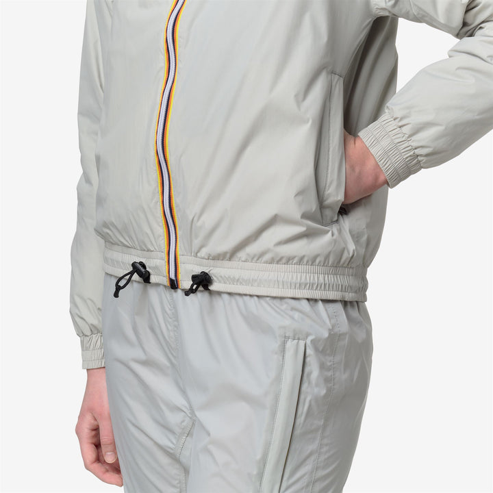 Chaqueta corta impermeable beige para mujer con aislamiento PrimaLoft 3
