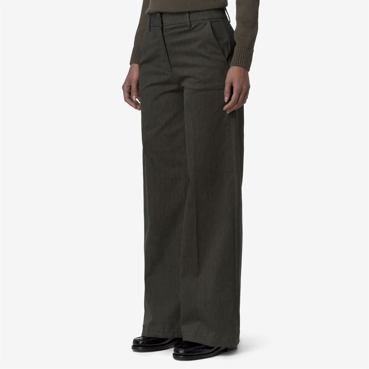 Pantaloni chino a gamba larga da donna verdi con effetto denim 4