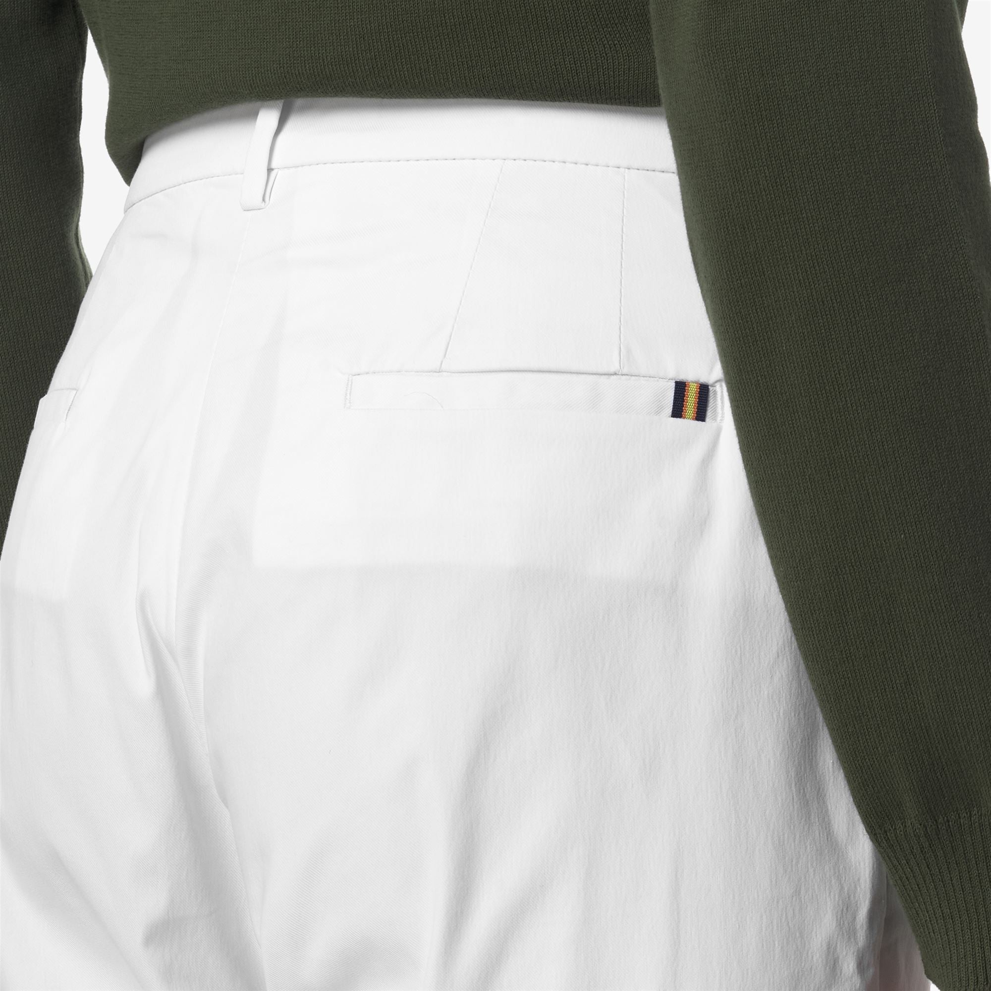 Pants_WOMAN_EYRE TWILL TECH_Chino_White - Commercial 7