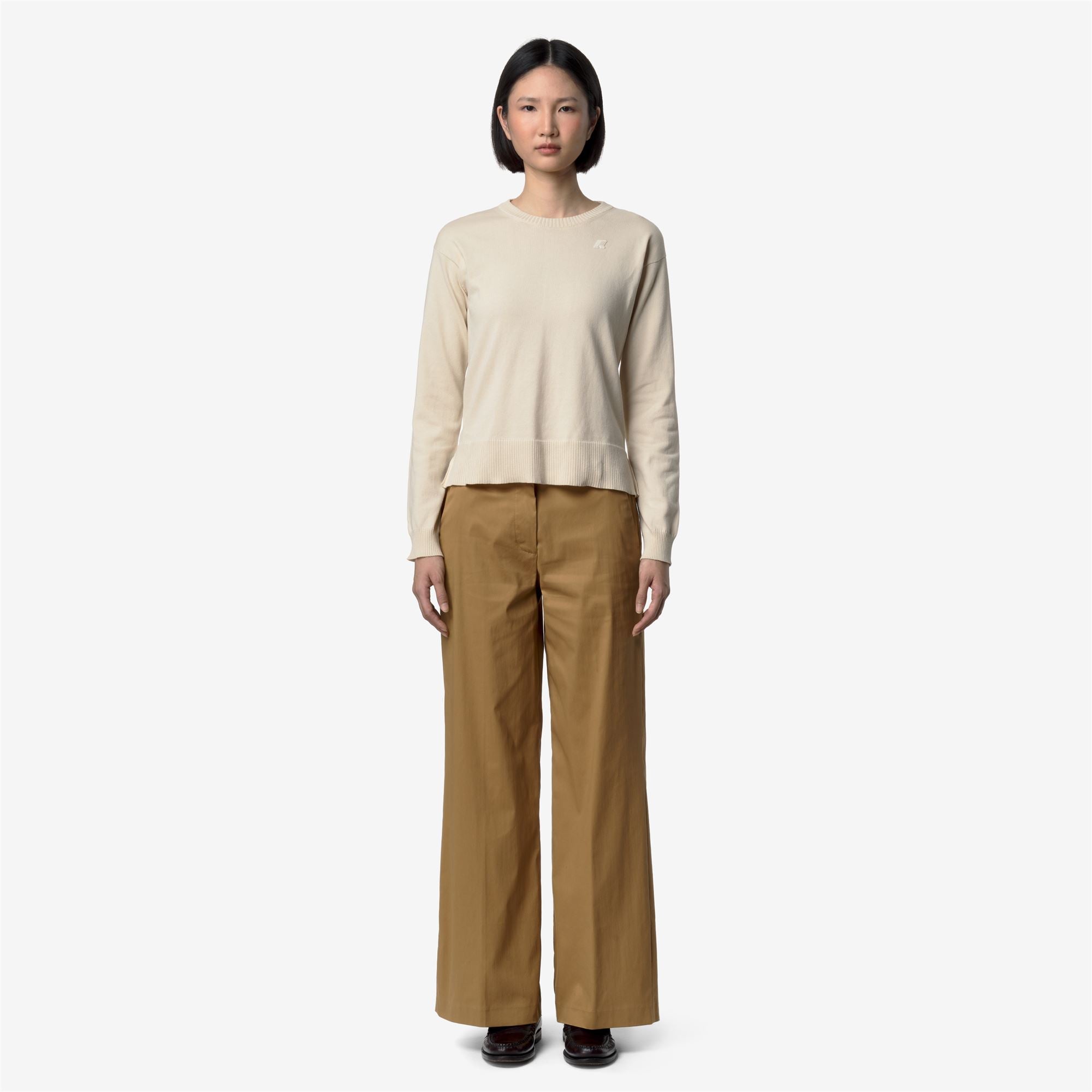 Pants_Woman_TYA TWILL TECH_Chino_Brown Bistre - Commercial 4