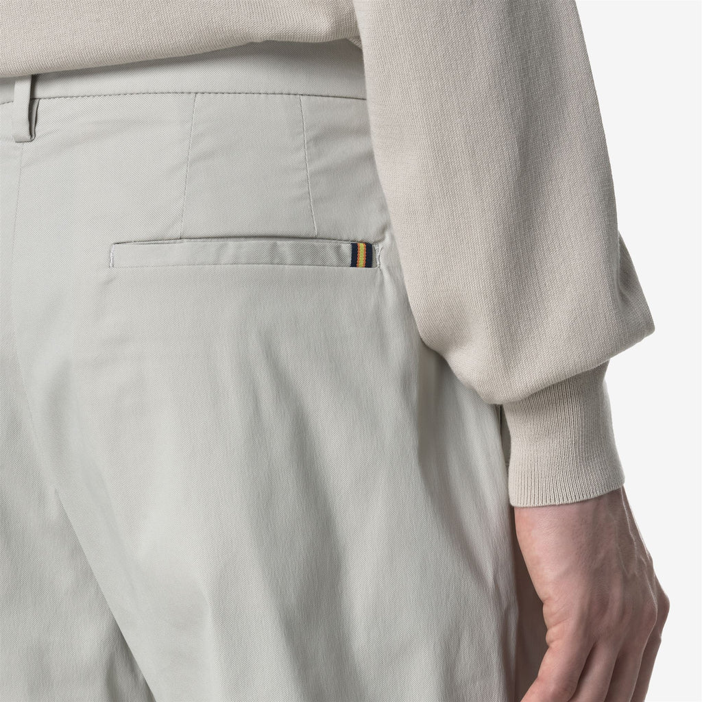 Pants_MAN_AILTON TWILL TECH_Chino_BEIGE LT - Commercial 7