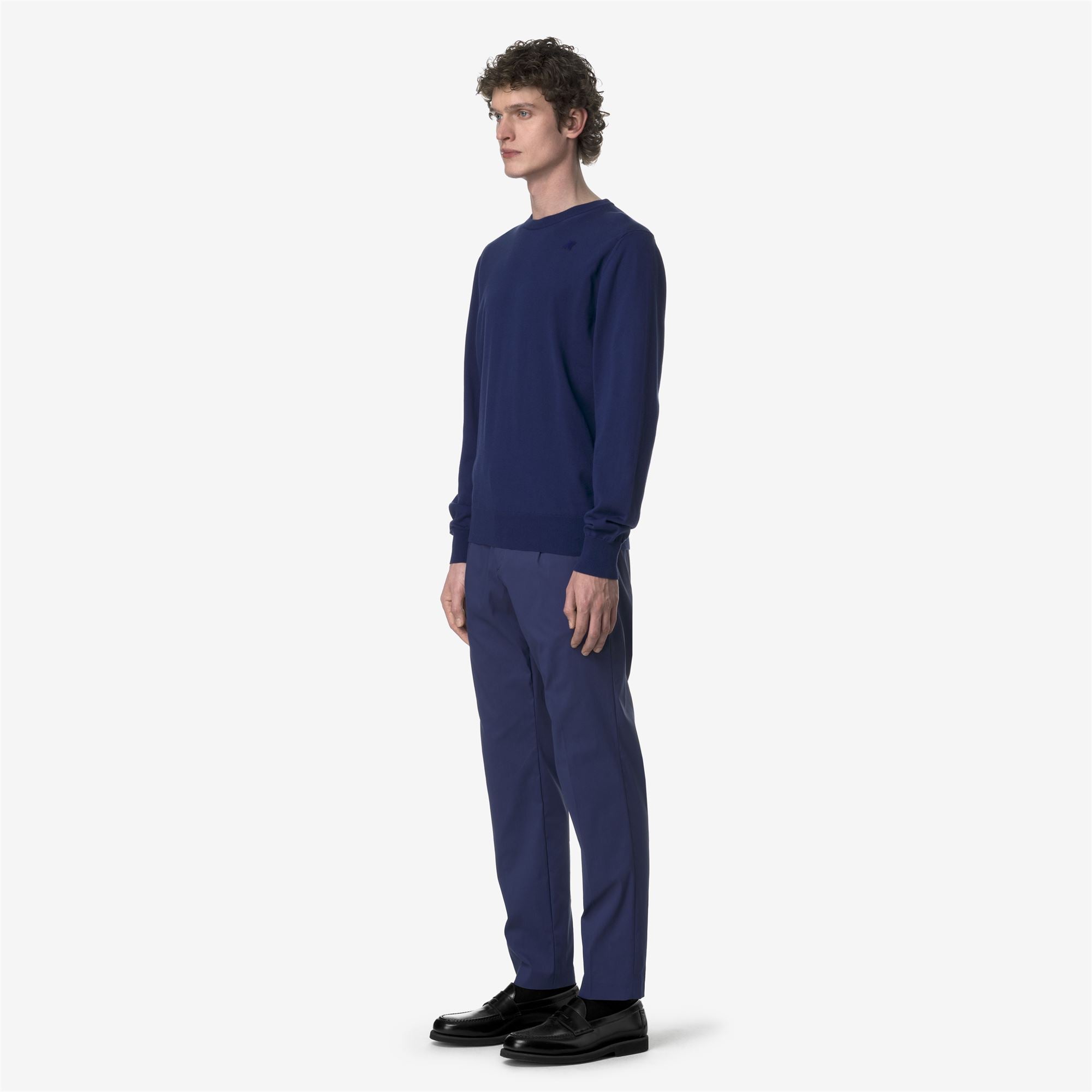 Pants_MAN_AILTON TWILL TECH_Chino_Blue Deep Cobalt - Commercial 5