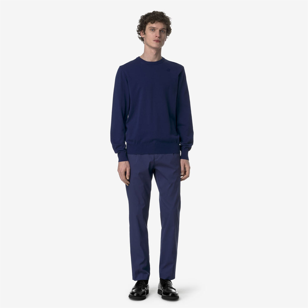 Pants_MAN_AILTON TWILL TECH_Chino_Blue Deep Cobalt - Commercial 4
