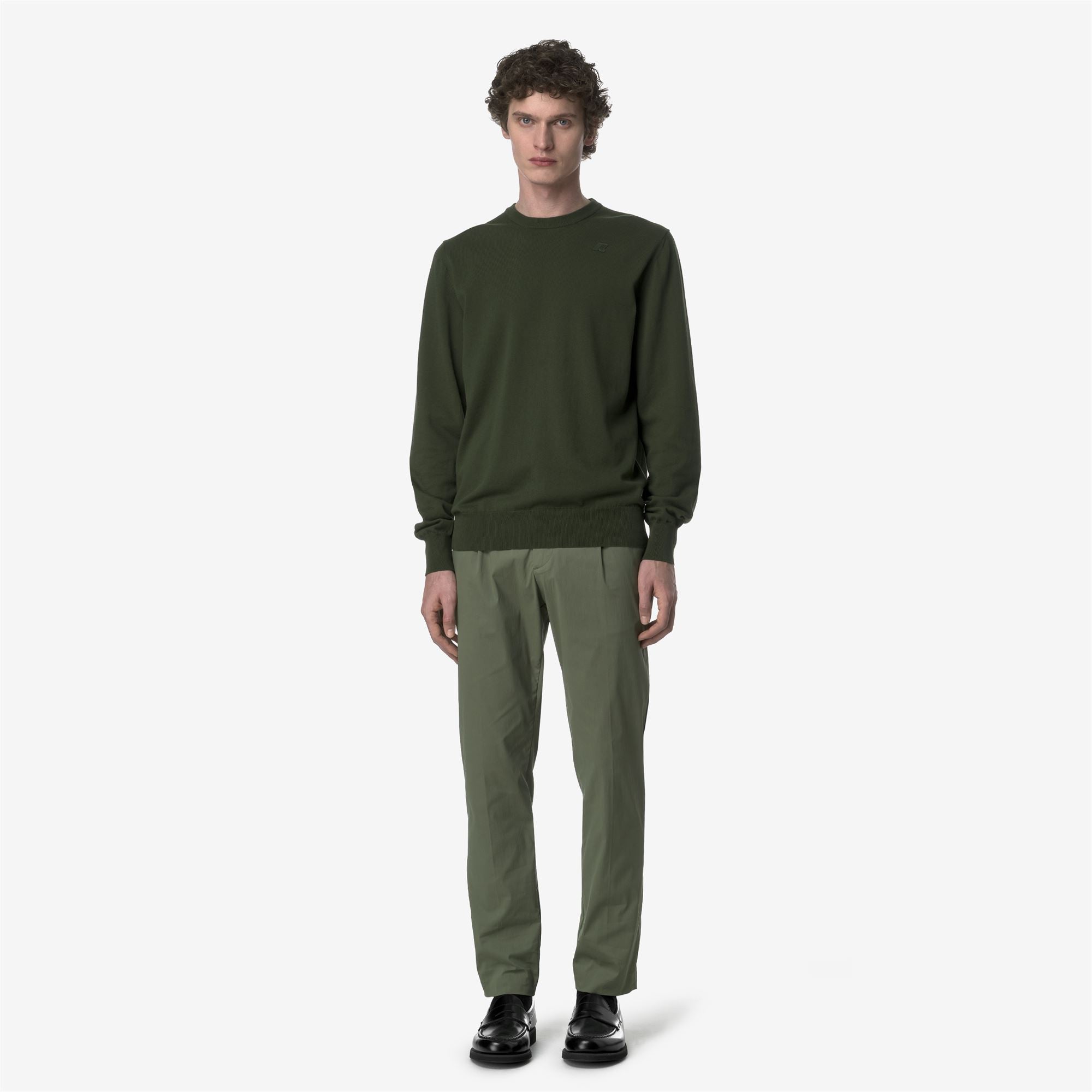 Pants_MAN_AILTON TWILL TECH_Chino_Green Lichen - Commercial 4