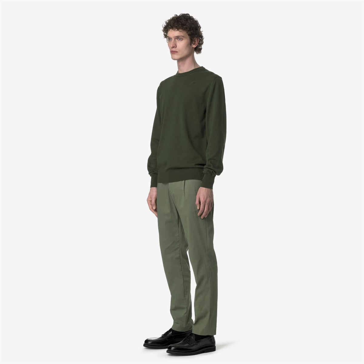 Pants_MAN_AILTON TWILL TECH_Chino_Green Lichen - Commercial 5