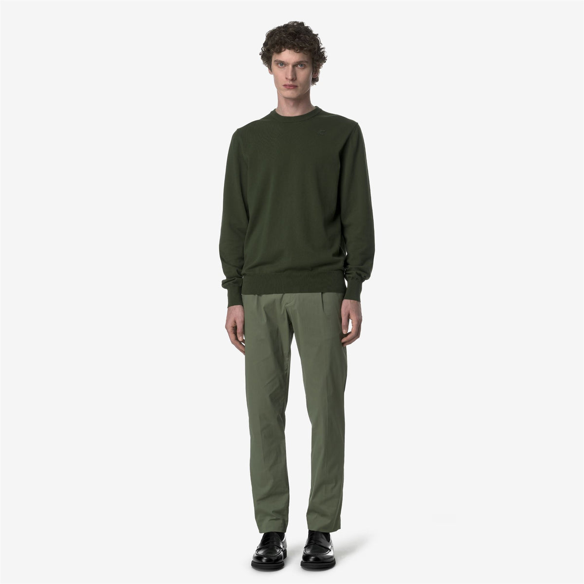 Pants_MAN_AILTON TWILL TECH_Chino_Green Lichen - Commercial 4