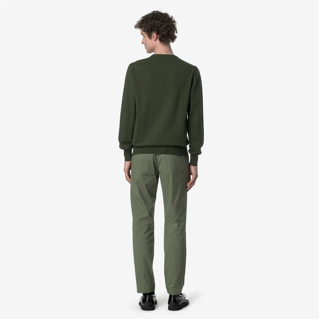 Pants_MAN_AILTON TWILL TECH_Chino_Green Lichen - Commercial 6