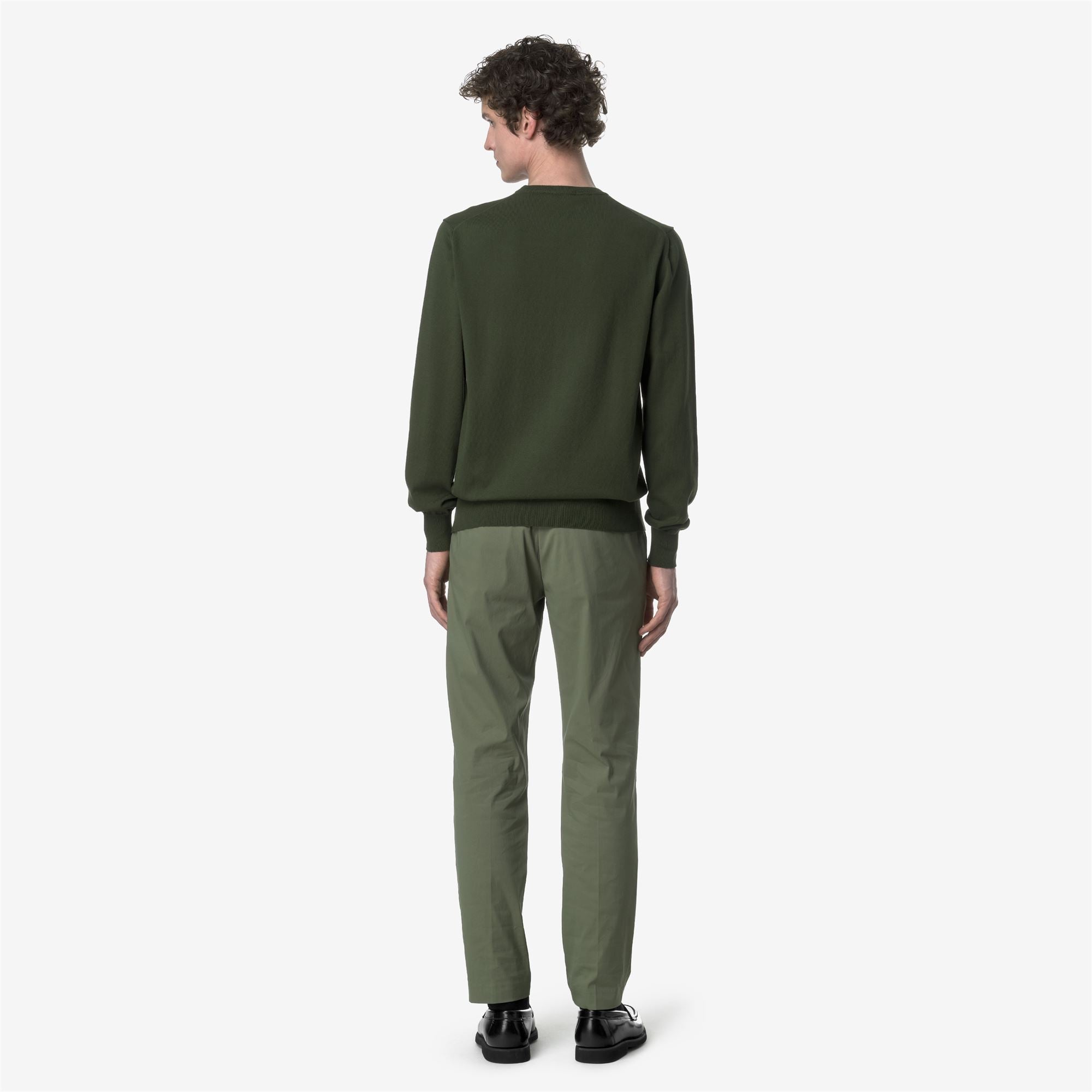 Pants_MAN_AILTON TWILL TECH_Chino_Green Lichen - Commercial 6