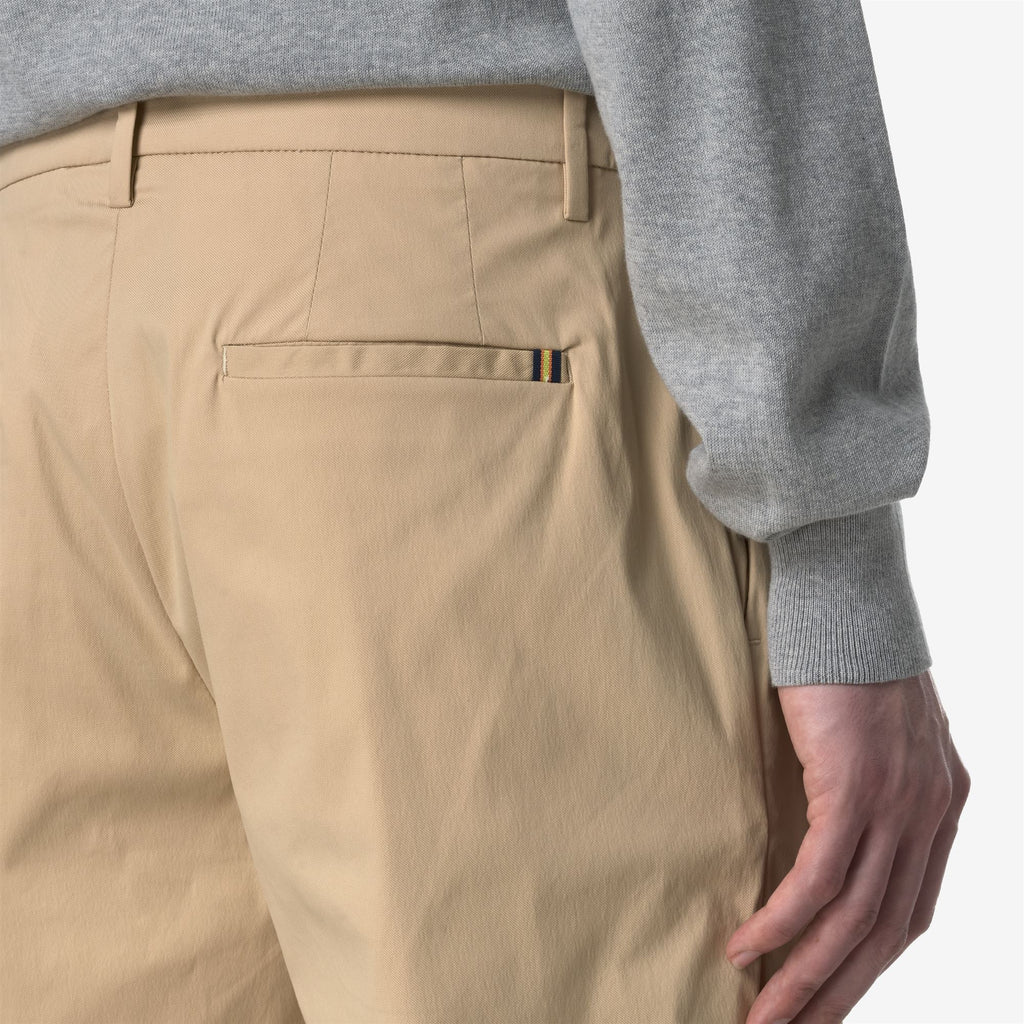 Pants_MAN_AILTON TWILL TECH_Chino_Beige Rope - Commercial 7