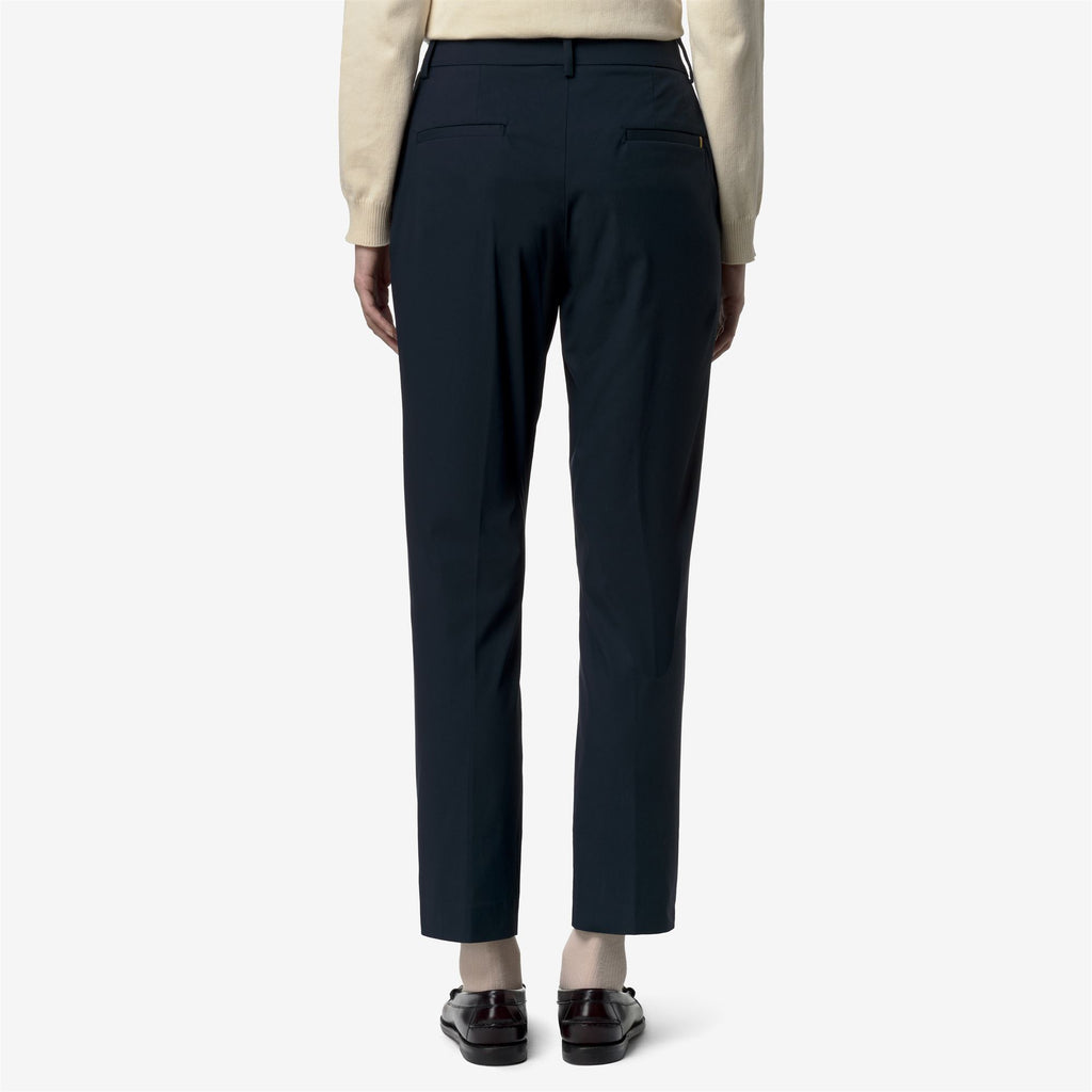Pants_Woman_BELLE TWILL TECH_Chino_Blue Depth - Commercial 6