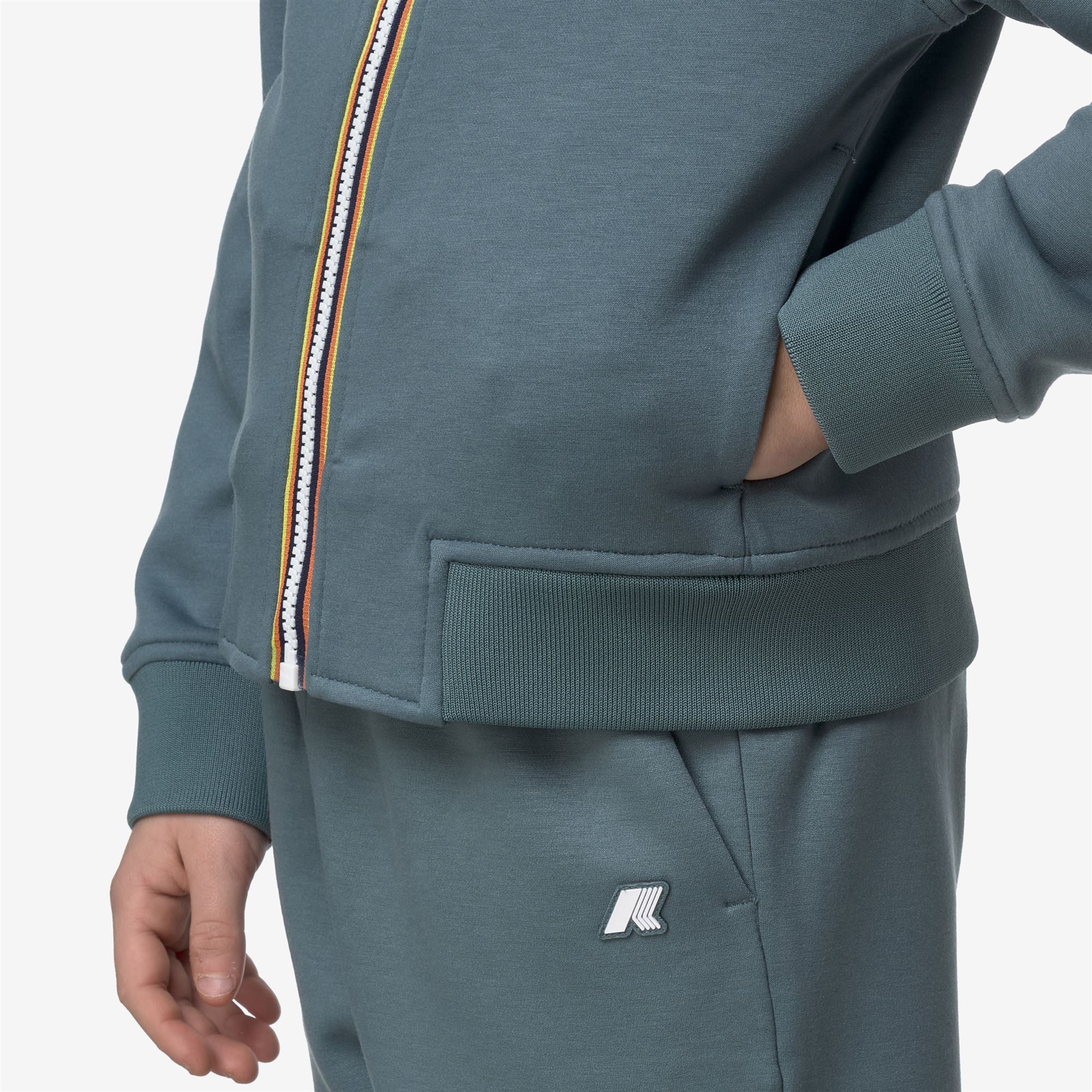 Fleece_BOY_P. RAINER LIGHT SPACER_Jacket_Green Iron - Commercial 7