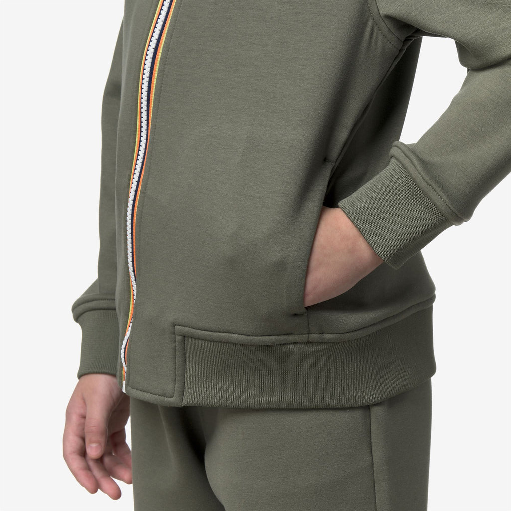 Fleece_Boy_P. RAINER LIGHT SPACER_Jacket_Green Lichen - Commercial 7
