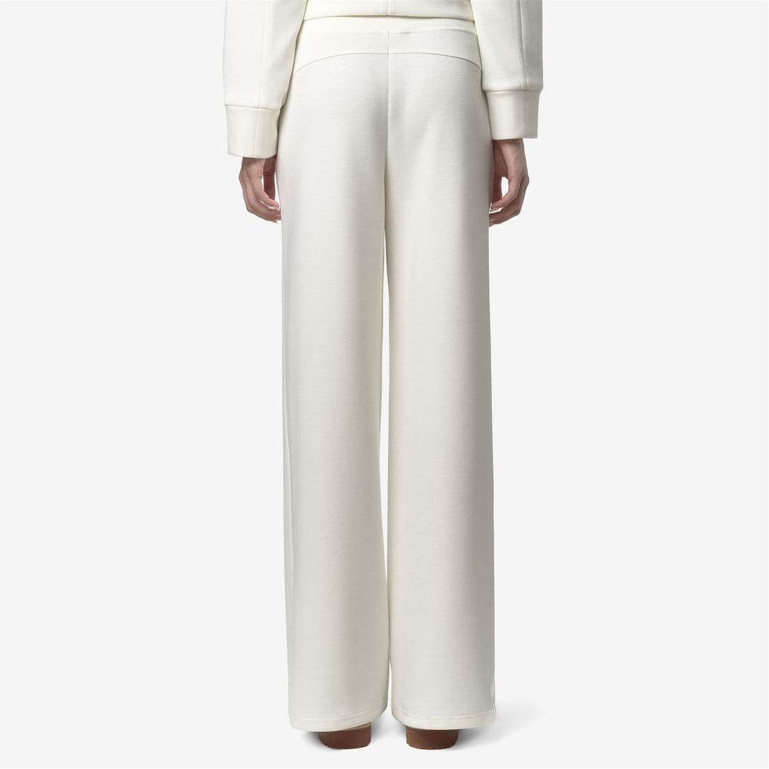 Pantalones deportivos blancos de pierna ancha para mujer main