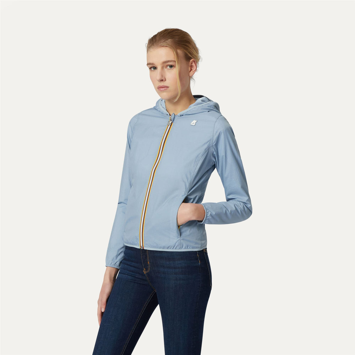 Jackets_WOMAN_LILY DOUBLE PETAL_Short_AZURE BLIZZARD - Commercial 4