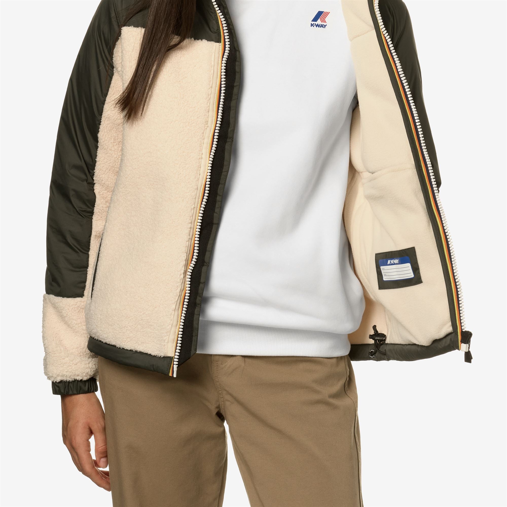 Fleece_Unisex_LE VRAI 3.0 NERSEV ORSETTO_Jacket_Ecru-GREEN BLACKISH - Commercial 7