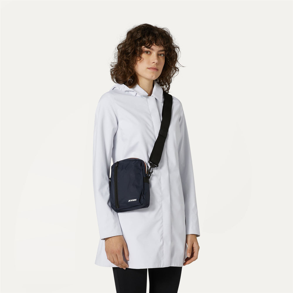 Blue Unisex Waterproof Shoulder Bag for City Use 02
