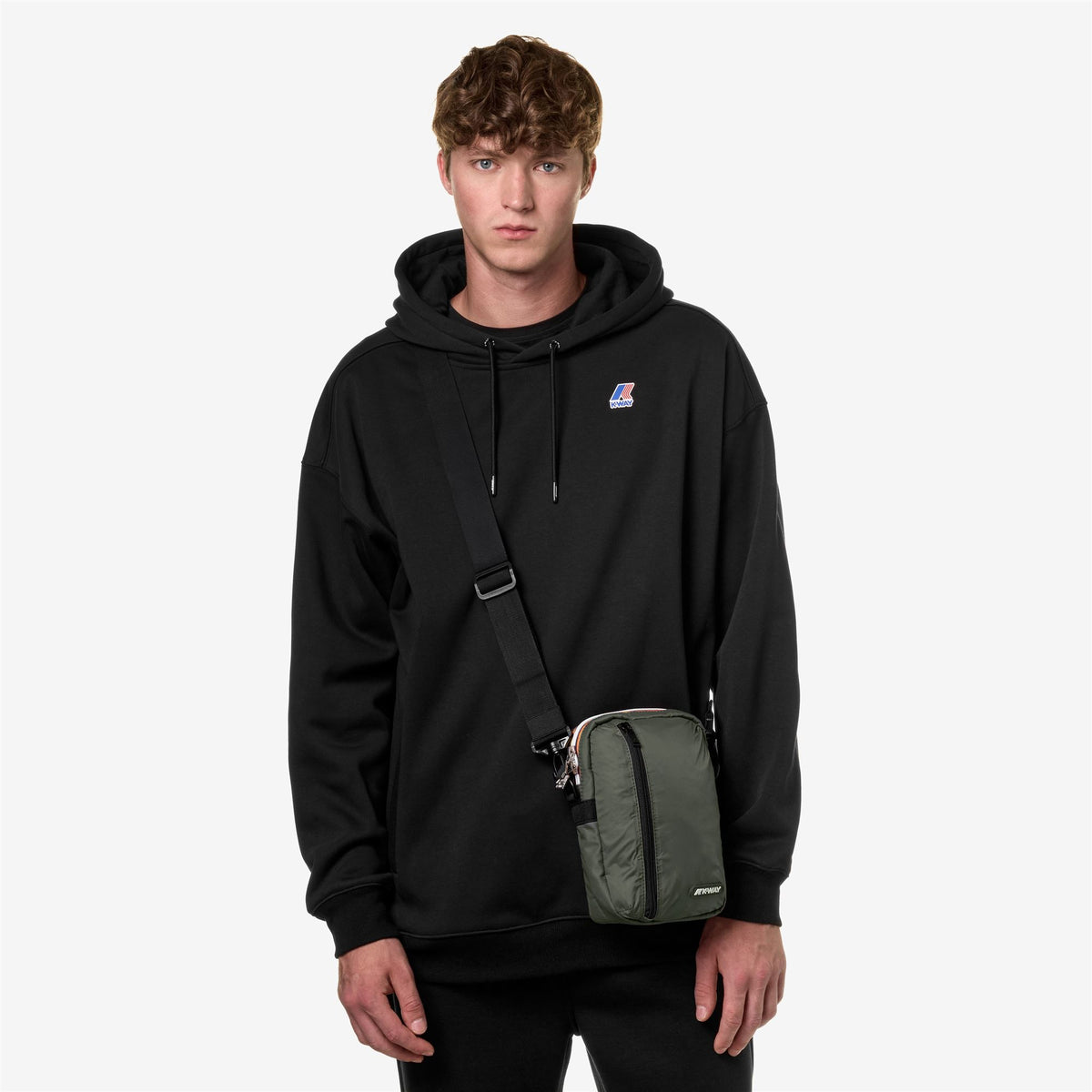Bags_UNISEX_BARBITON_Shoulder Bag_GREEN BLACKISH - Commercial 5