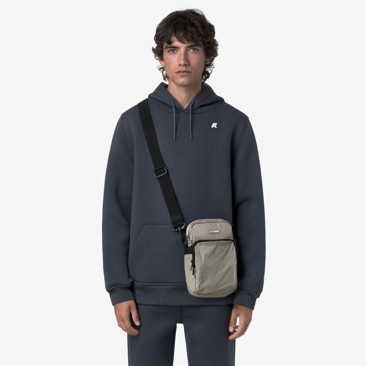 Borsa a tracolla unisex verde con caratteristiche impermeabili 5