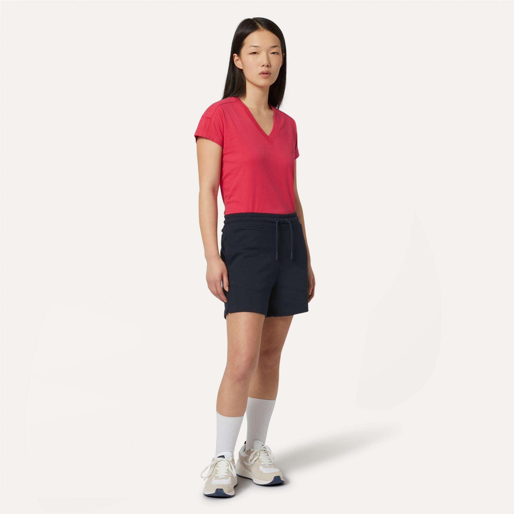 Shorts_WOMAN_RIKA_Sport Shorts_Blue Depth - Commercial 4