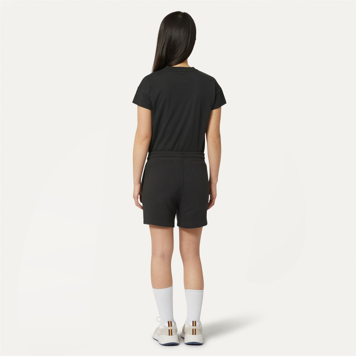 Shorts_WOMAN_RIKA_Sport Shorts_Black Pure - Commercial 6