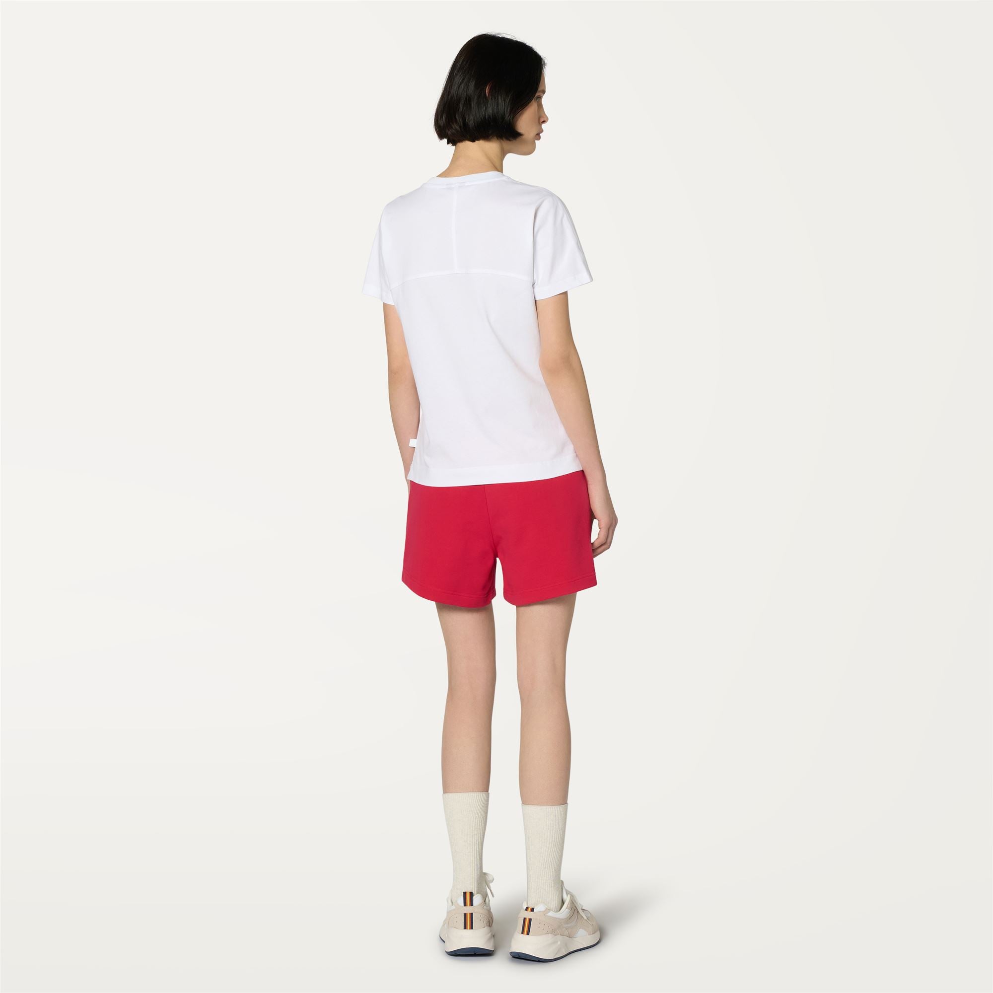 Shorts_WOMAN_RIKA_Sport Shorts_Red Berry - Commercial 6