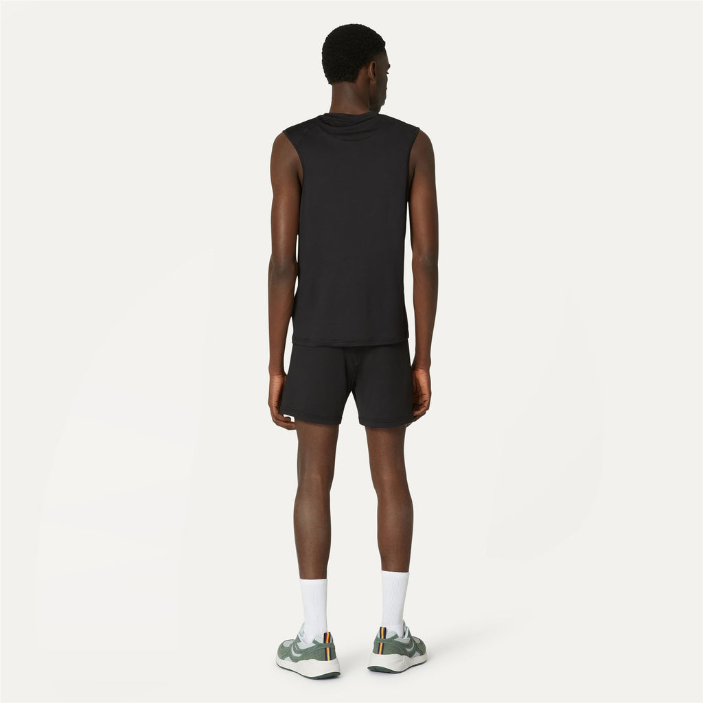 Shorts_Man_TYLER_Sport Shorts_Black Pure - Commercial 6