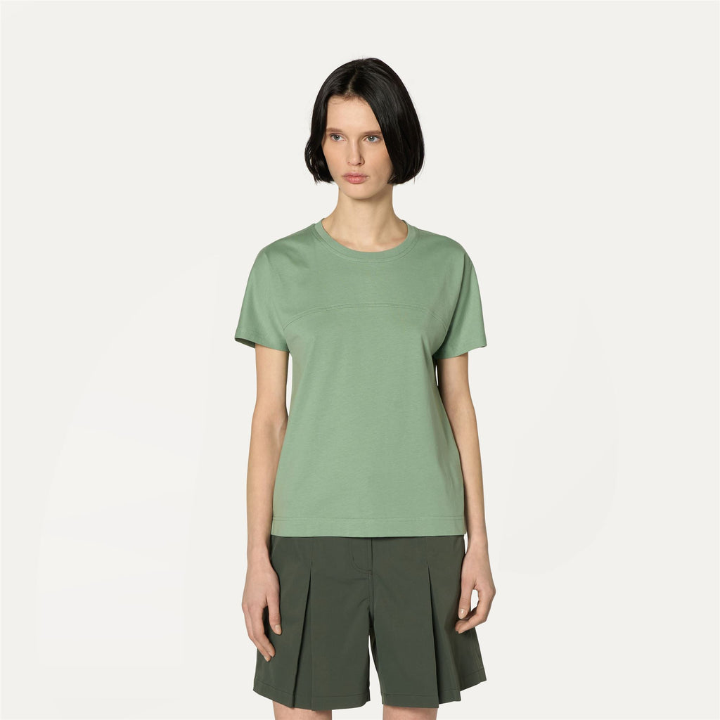 T-Shirts & Top_WOMAN_GIZELLE_T-Shirt_Green Fjord - Commercial 4