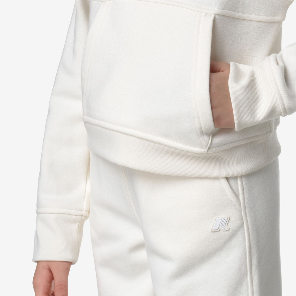 Fleece_GIRL_P. CARMYLLE_Jumper_White Gardenia - Commercial 7
