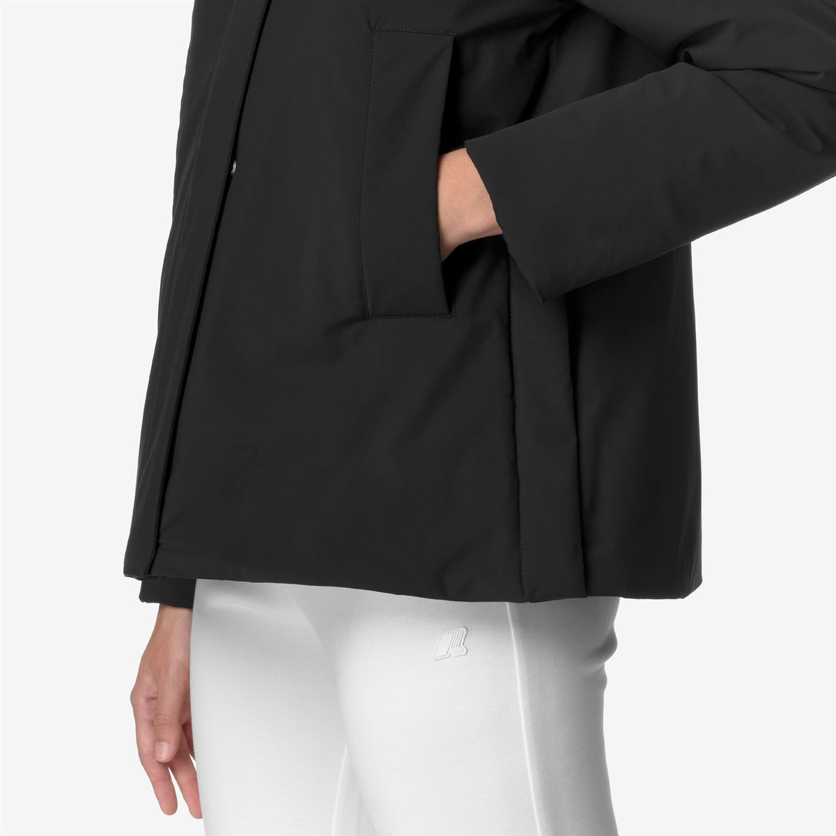 Jackets_WOMAN_MARLETTE ST WARM_Short_Black Pure - Commercial 7